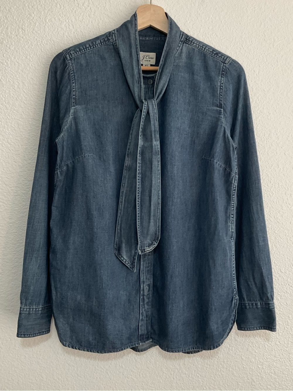 J. Crew Chambray Bow Tie Neck Shirt Button Front  Denim  Size XS